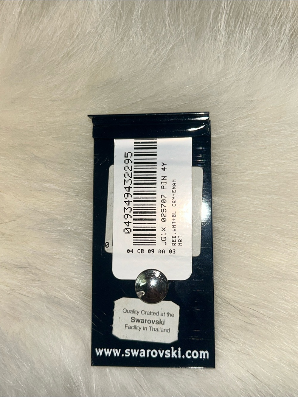 Swarovski "Brave Heart" American flag pin Red, White and Blue Crystals -NWT- - Picture 6 of 9